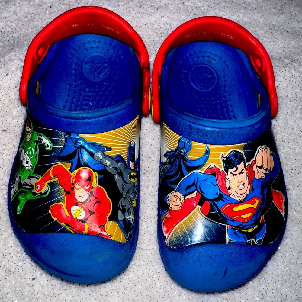 CROCS Kids TM & DC Comics Superhero Clog Shoes | Size 8 / 9 | Blue | Red |
